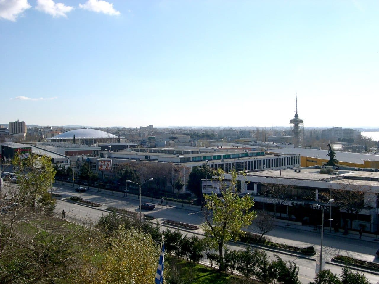 Πακέτο 2,2 δισ. στη ΔΕΘ, συντελεστής 22% αμετάβλητος — η κριτική λογιστών και ΓΣΕΒΕΕ