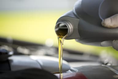 Motor Oil: Υπερκάλυψη σχεδόν τετραπλάσια στο νέο 5ετές ομόλογο των 400 εκατ. ευρώ — ψήφος εμπιστοσύνης στον ελληνικό εταιρικό κίνδυνο