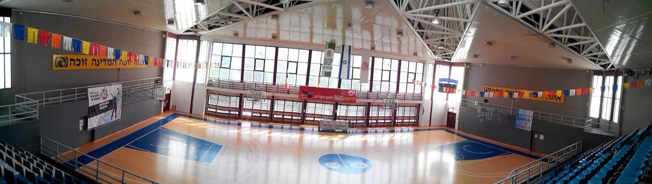 γήπεδο μπάσκετ — φωτογραφία αρχείου · Unclefeet / CC BY-SA 3.0, μέσω Wikimedia Commons