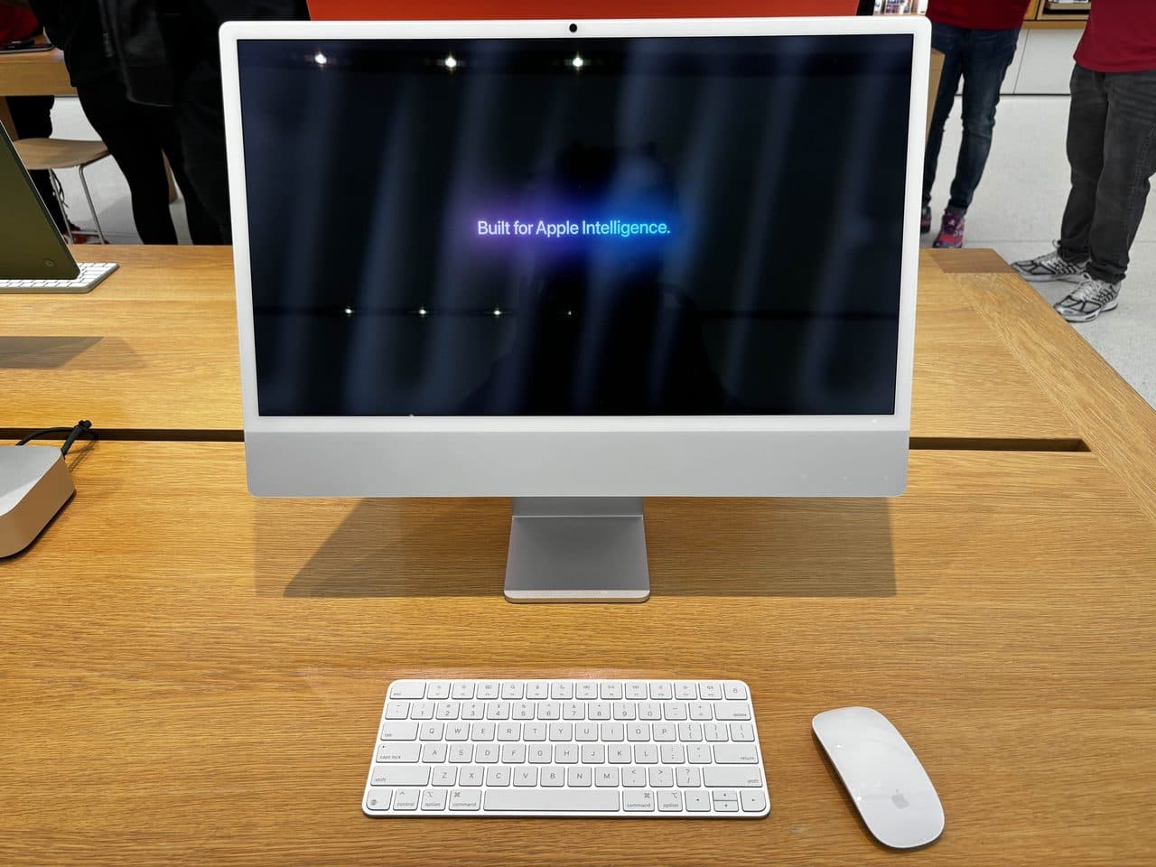 iMac — φωτογραφία αρχείου · AzureSaturn / CC0, μέσω Wikimedia Commons