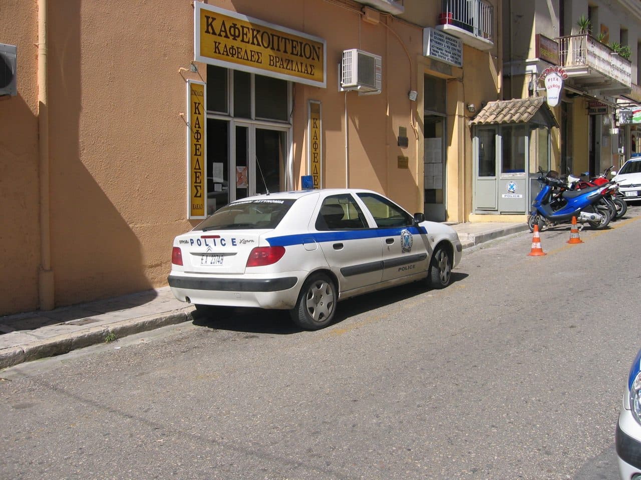 Ελληνική Αστυνομία — — φωτογραφία αρχείου · Nord68 / CC BY-SA 4.0, μέσω Wikimedia Commons
